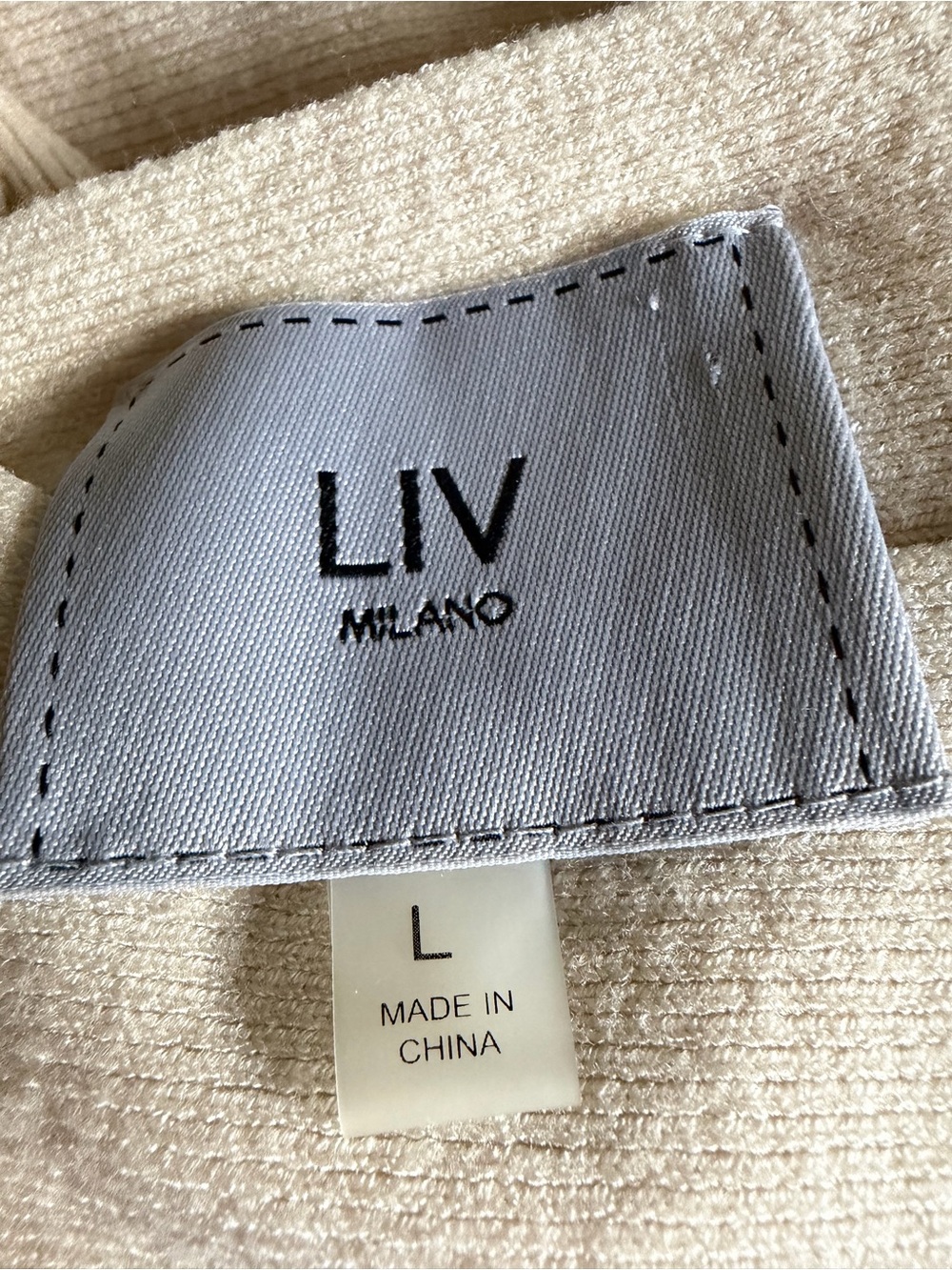 LIV Milano Cream Pearl Studded Sweater Size Large - Picture 3 of 4